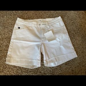 Size L white KanCan shorts